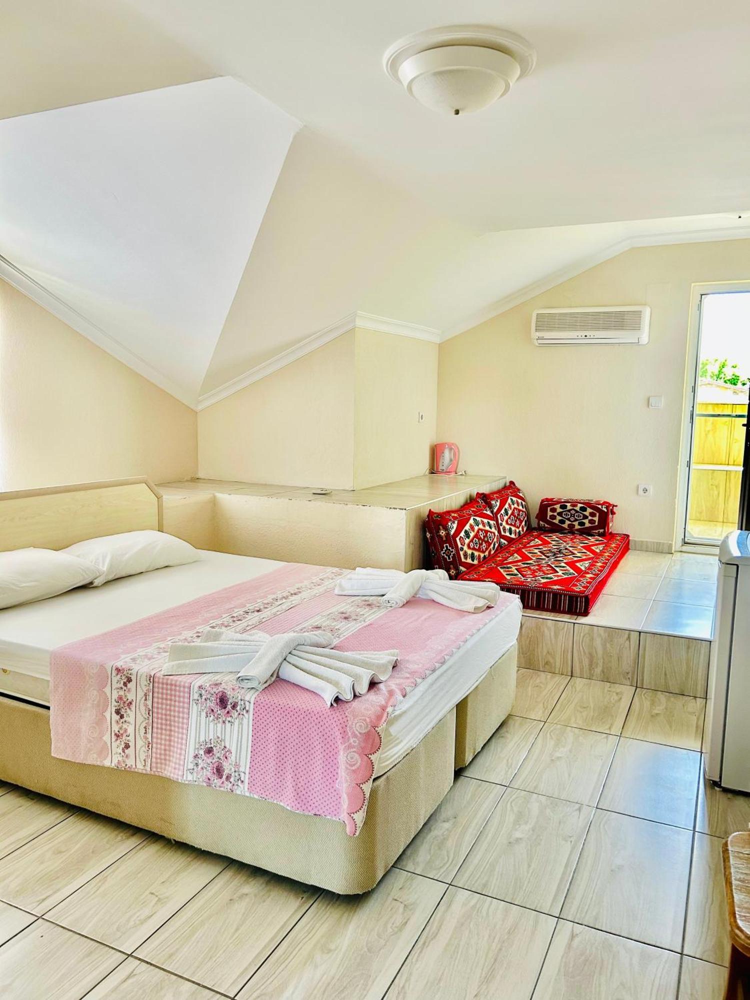 Karaca Apart Hotel ดาลยัน ภายนอก รูปภาพ