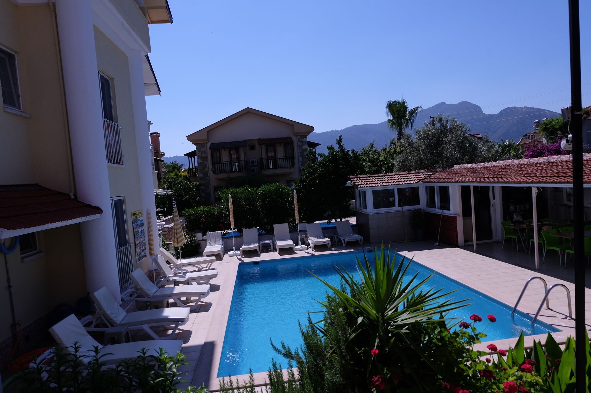 Karaca Apart Hotel ดาลยัน ภายนอก รูปภาพ